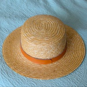 Lack of colors boater hat. Size L.